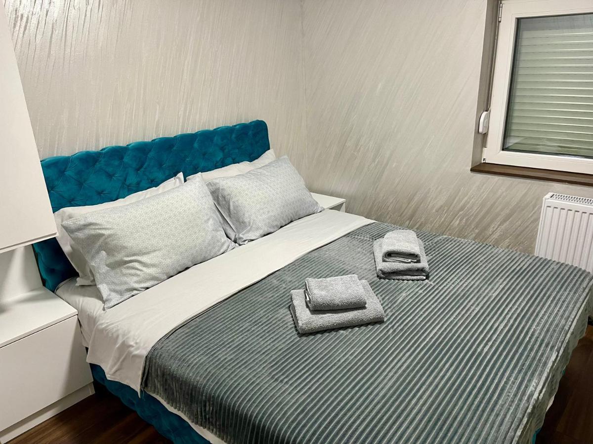 Pink House Apartments ياغودينا المظهر الخارجي الصورة