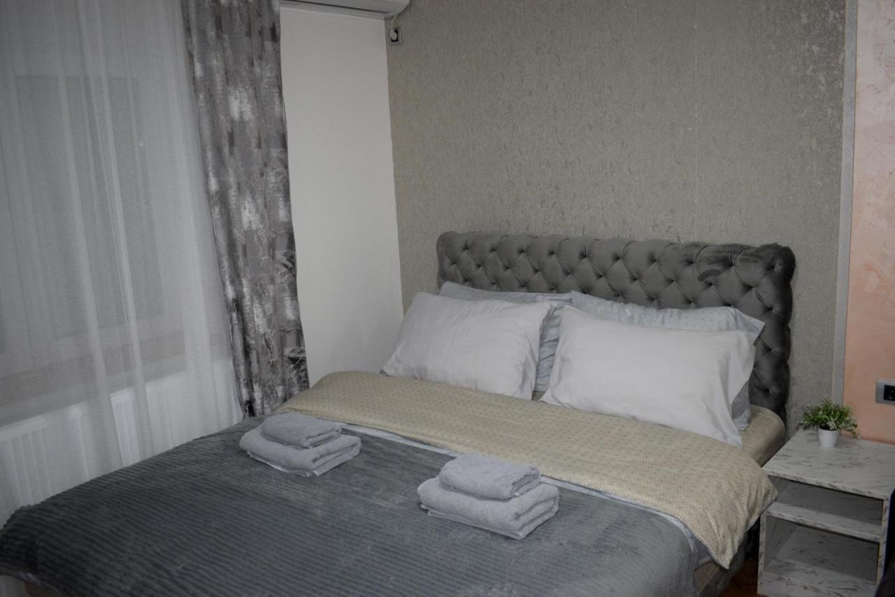 Pink House Apartments ياغودينا المظهر الخارجي الصورة